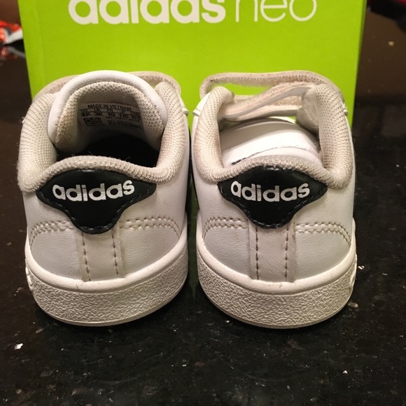 Adidas toddler baseline Velcro sneakers - Picture 4 of 4